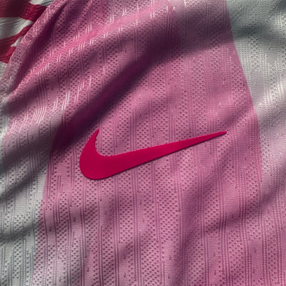 Barcelona pink special edition 2026