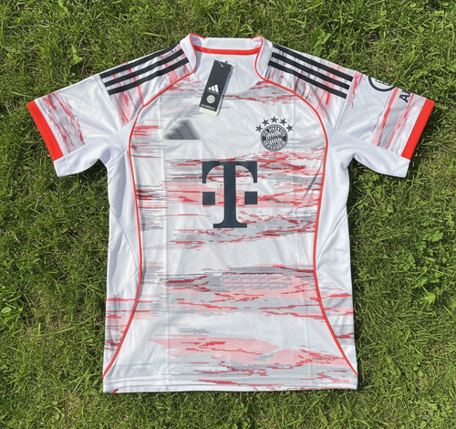 Bayern Munich away 25-26
