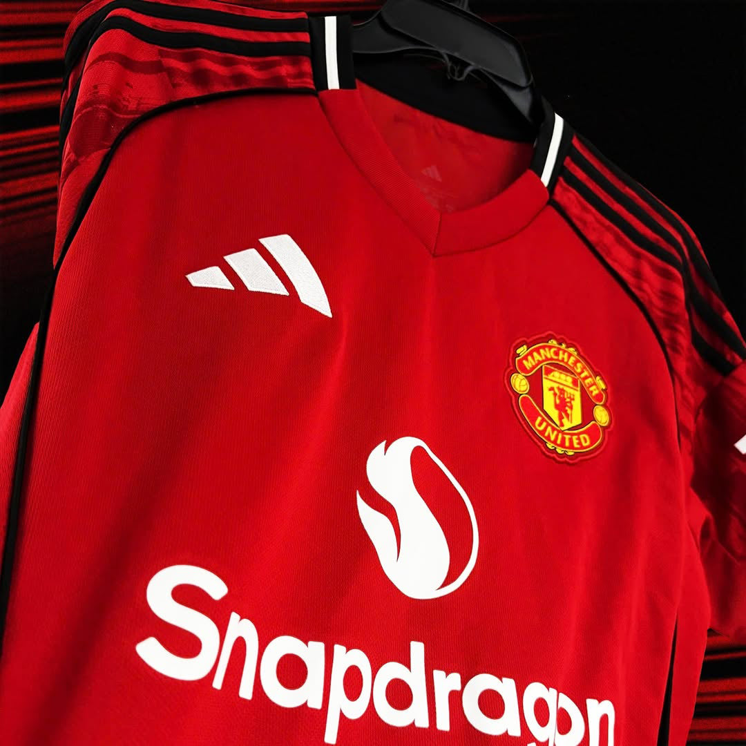Manchester united home 2026