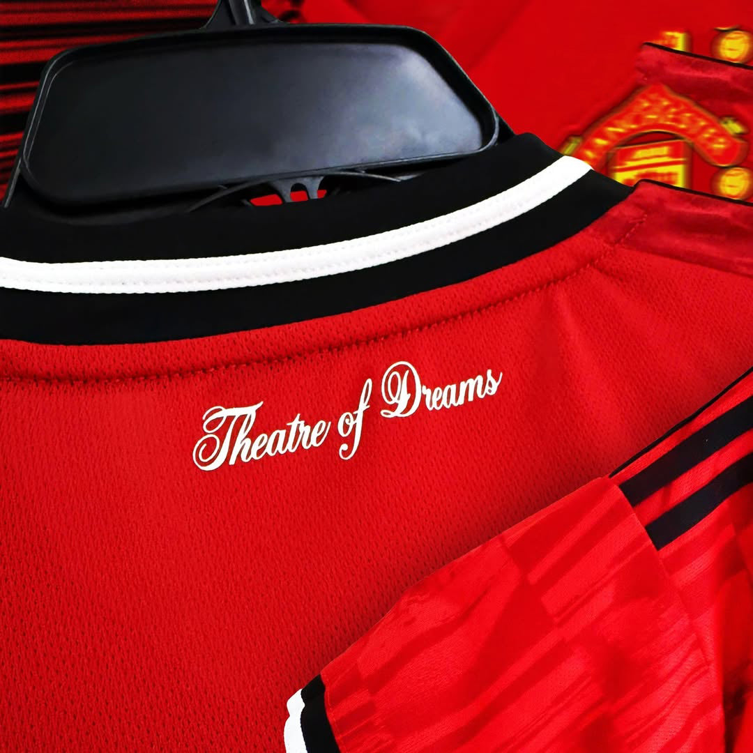 Manchester united home 2026